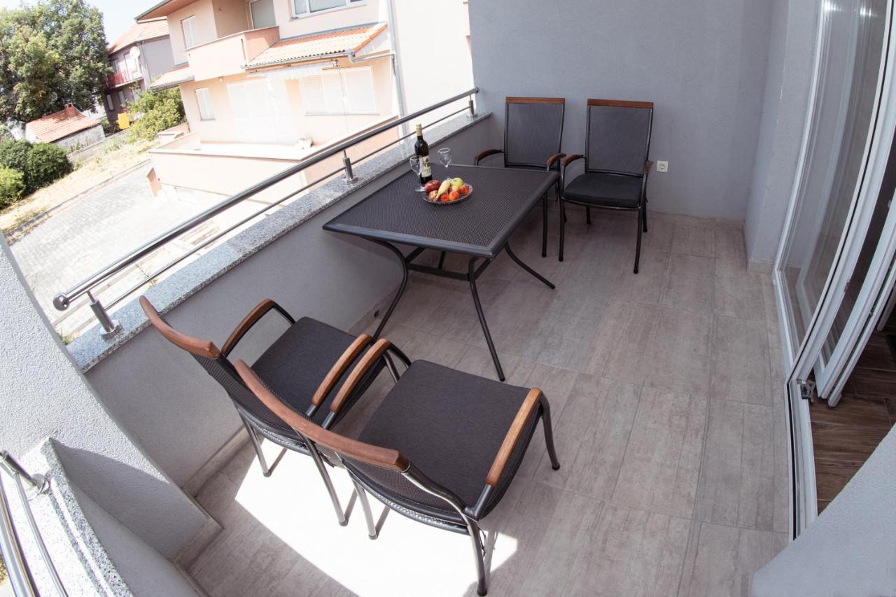 Apartmani Mijo, Биоград-на-Мору Экстерьер фото