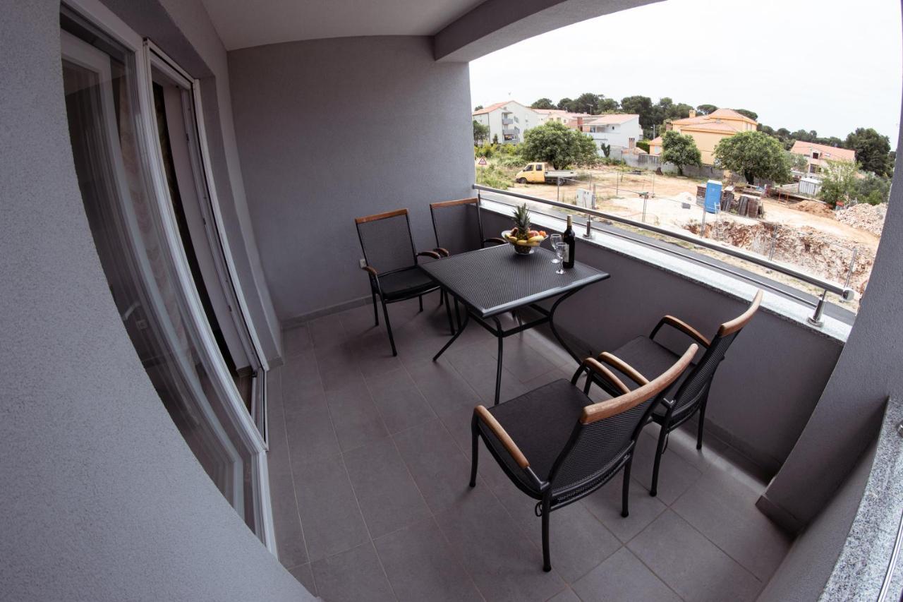 Apartmani Mijo, Биоград-на-Мору Экстерьер фото