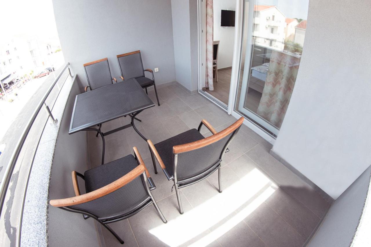 Apartmani Mijo, Биоград-на-Мору Экстерьер фото